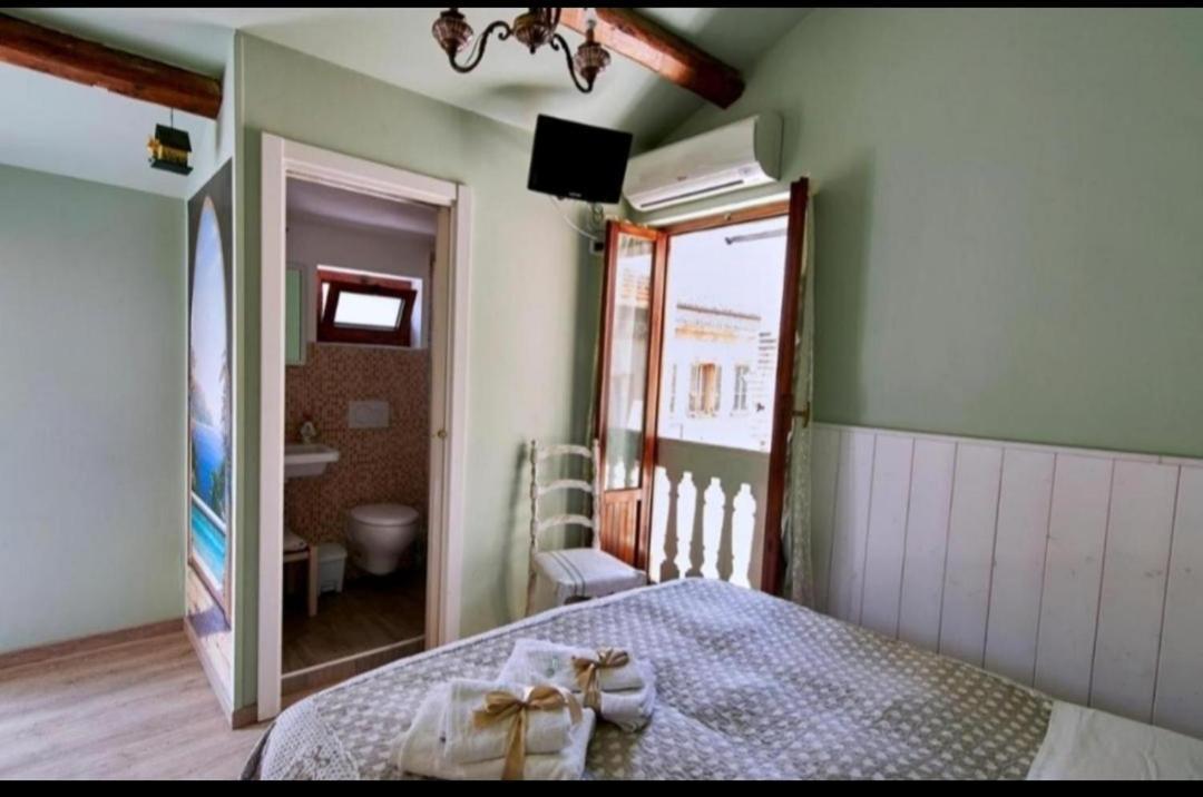 Bed and Breakfast Castello Сан-Бенедетто-дель-Тронто Екстер'єр фото
